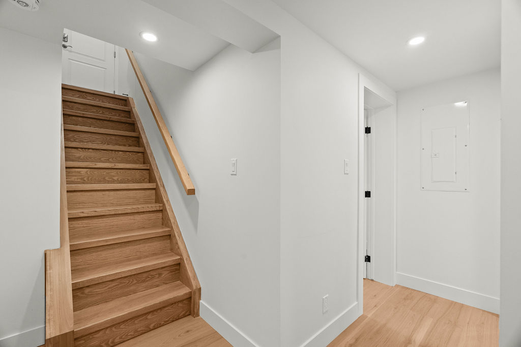 Byron: 3 Bedroom Lower Level Apartment Unit C - Image 26