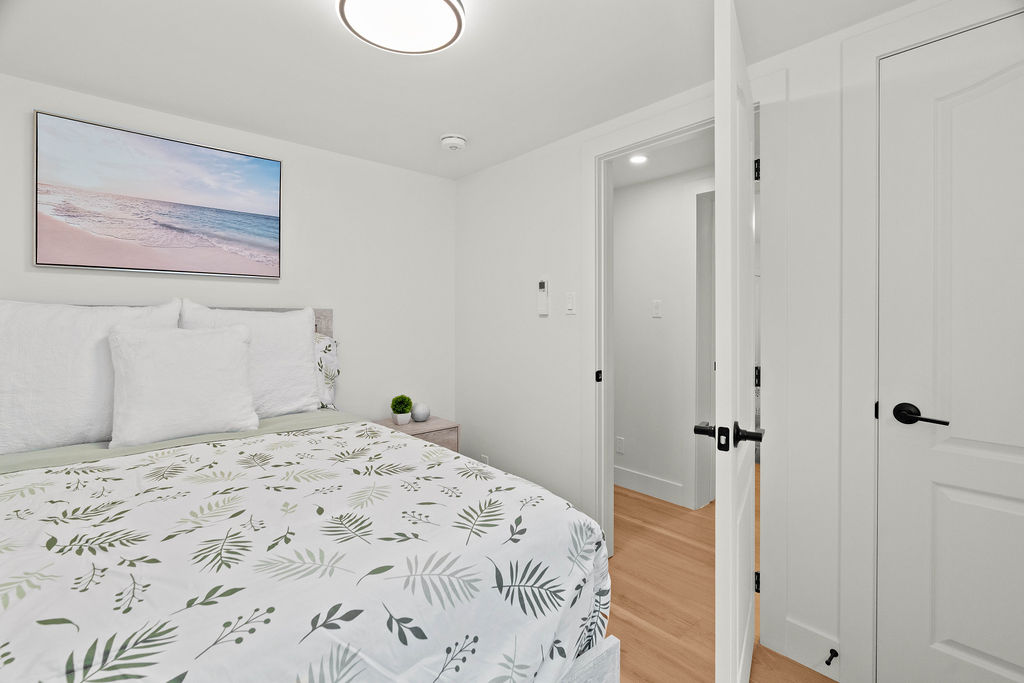 Byron: 3 Bedroom Lower Level Apartment Unit C - Image 17