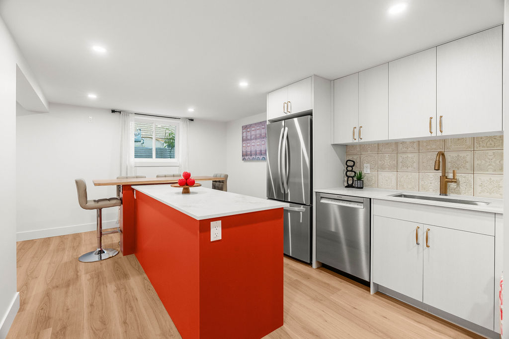 Byron: 3 Bedroom Lower Level Apartment Unit C - Image 6