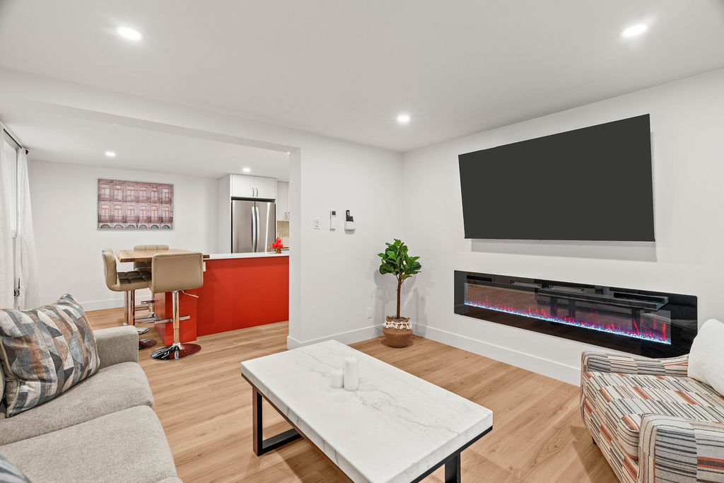 Byron: 3 Bedroom Lower Level Apartment Unit C - Image 11