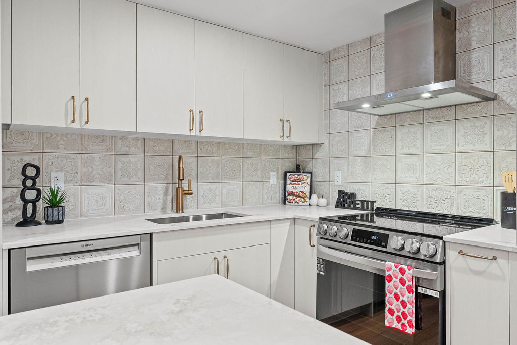 Byron: 3 Bedroom Lower Level Apartment Unit C - Image 4