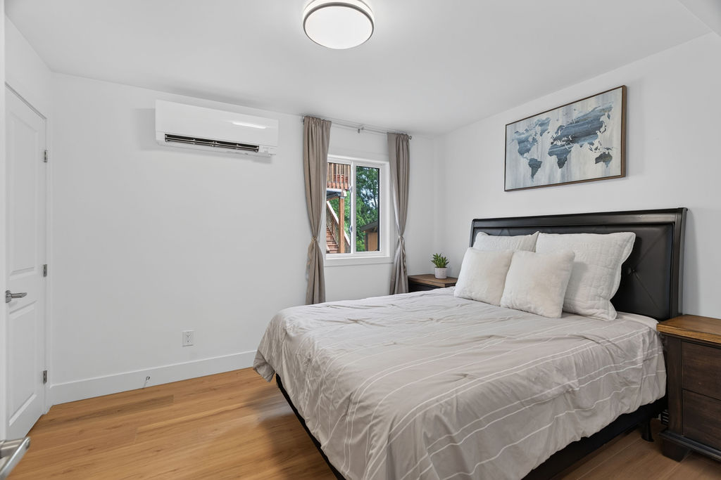 Byron-Springbank: 3 Bedroom Apartment Main Unit A - Image 11