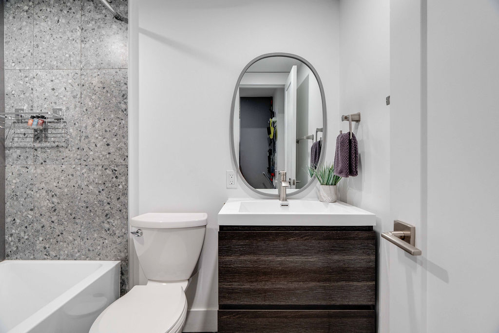 Old South: 1 Bedroom Century Apartment Unit 6 - Image 12