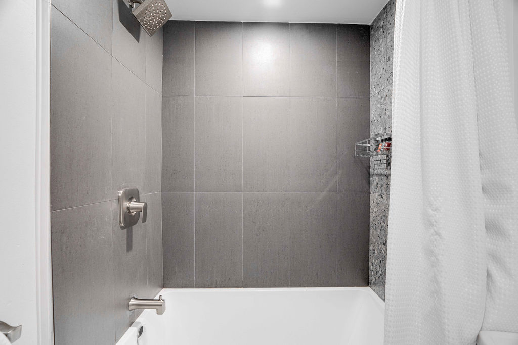 Old South: 1 Bedroom Century Apartment Unit 6 - Image 13