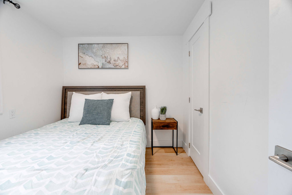 Old South: 1 Bedroom Century Apartment Unit 6 - Image 10