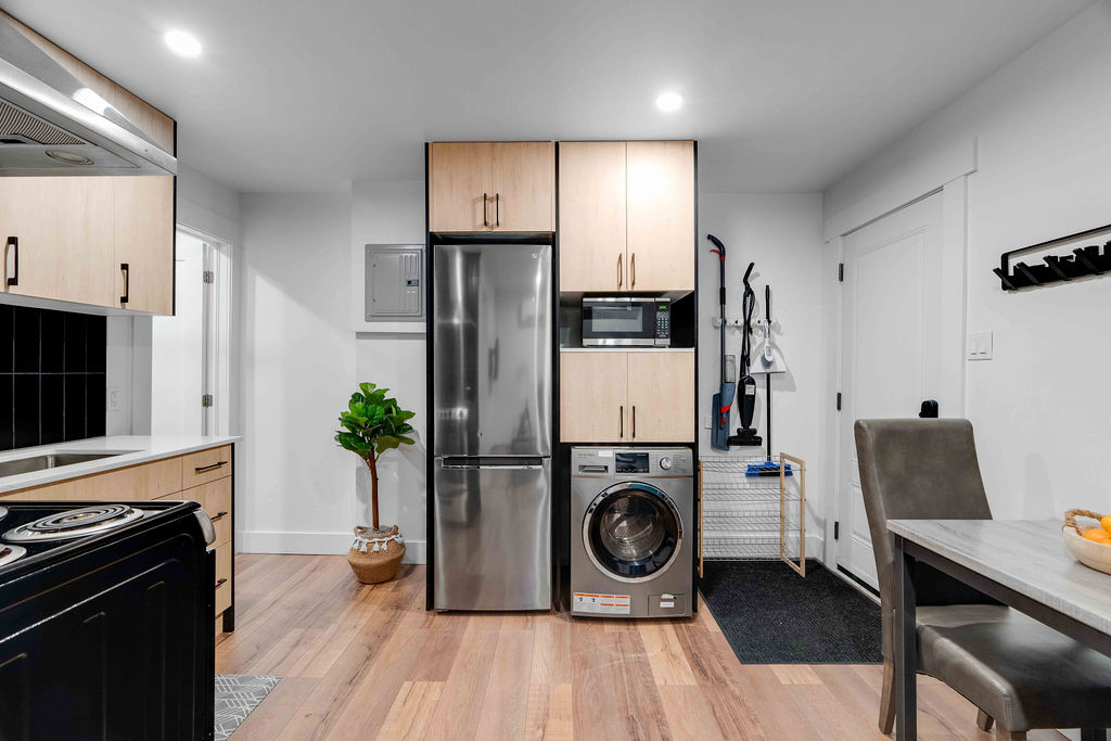 Old South: 1 Bedroom Century Apartment Unit 8 - Image 5