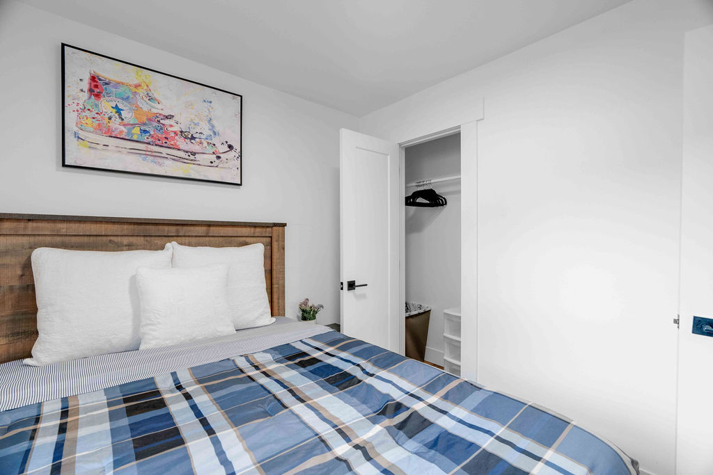 Old South: 1 Bedroom Century Apartment Unit 8 - Image 16