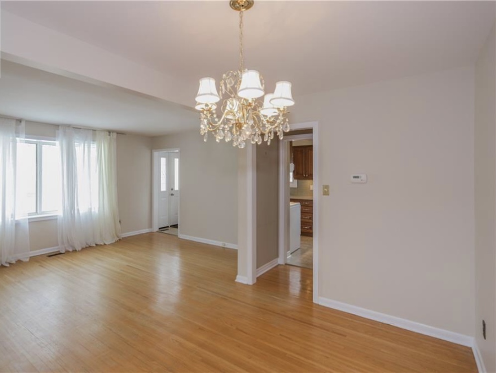 Westminster; 3 Bed + Den, 1.5 Bath Home - Image 6