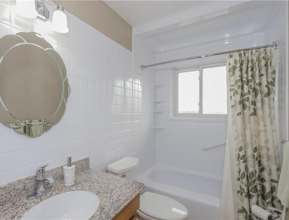 Westminster; 3 Bed + Den, 1.5 Bath Home - Image 15