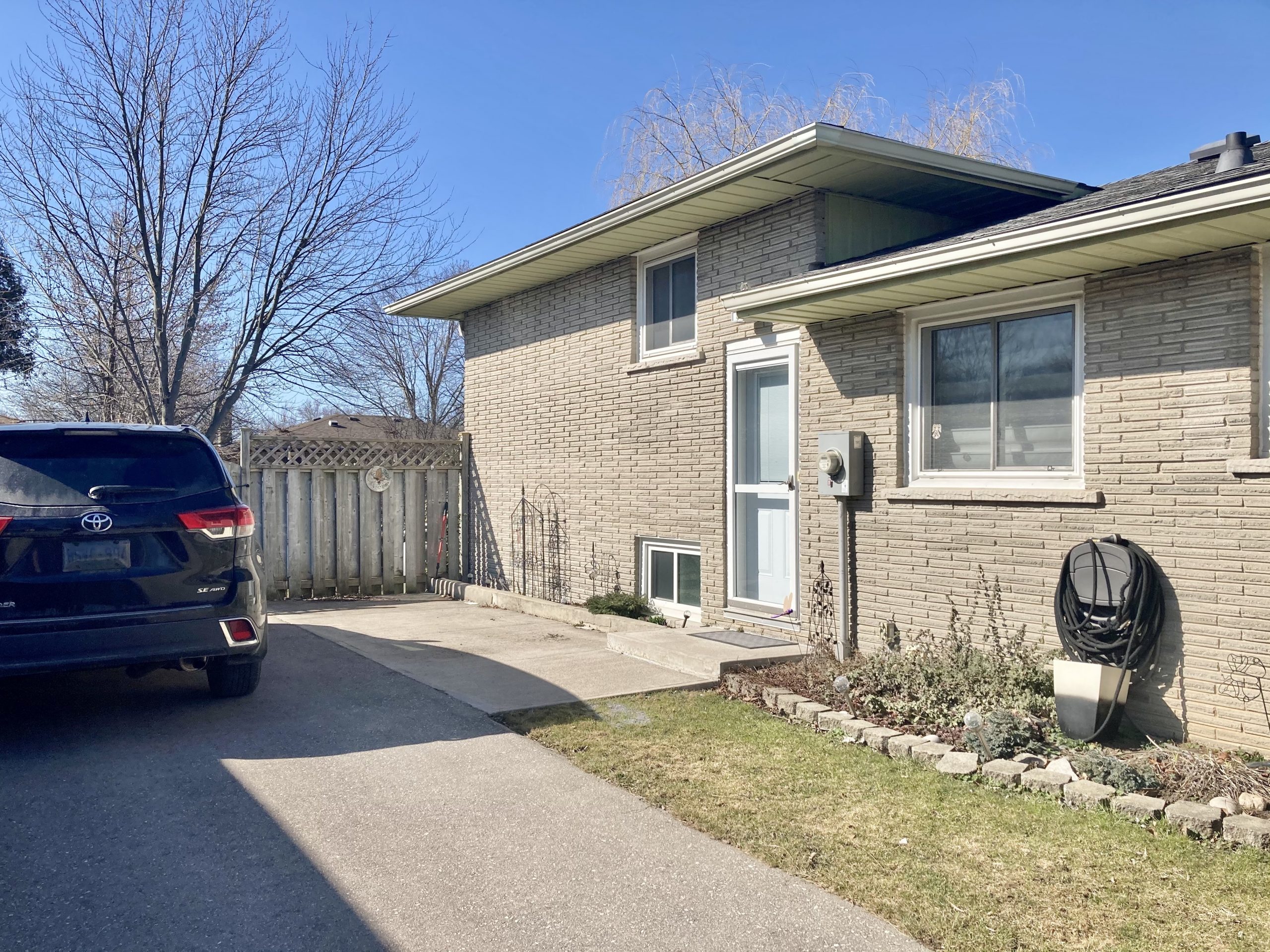 Westminster; 3 Bed + Den, 1.5 Bath Home - Image 3