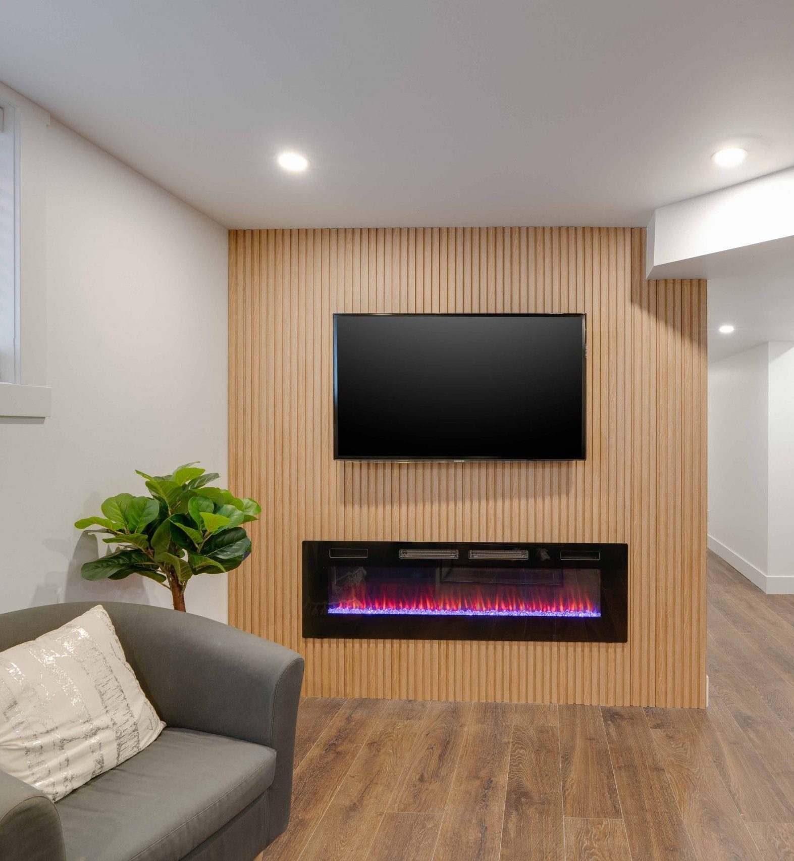 Old Lambeth: Lower 2 Bed, 1 Bath Apartment Unit B