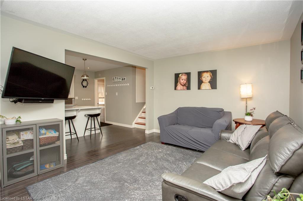 Westminster; 3 Bed + Den, 1.5 Bath Home - Image 10