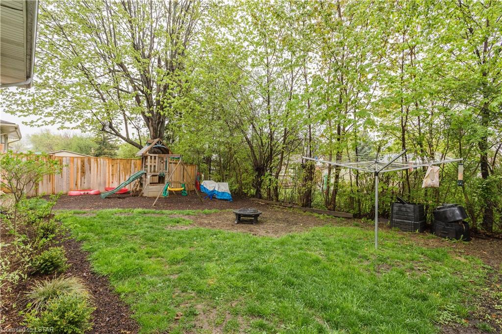 Westminster; 3 Bed + Den, 1.5 Bath Home - Image 33