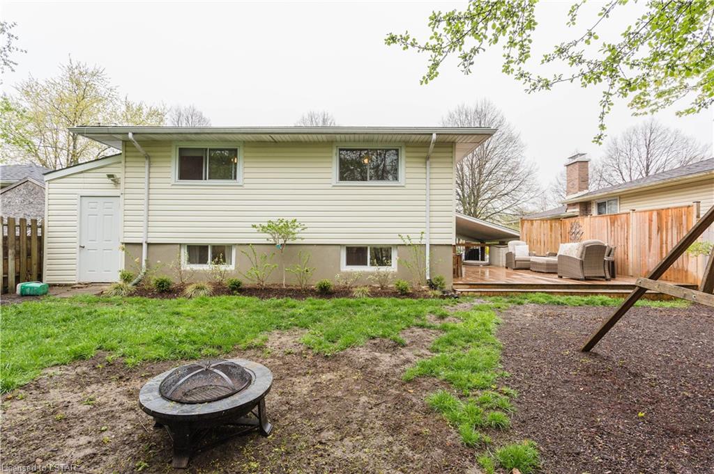 Westminster; 3 Bed + Den, 1.5 Bath Home - Image 34