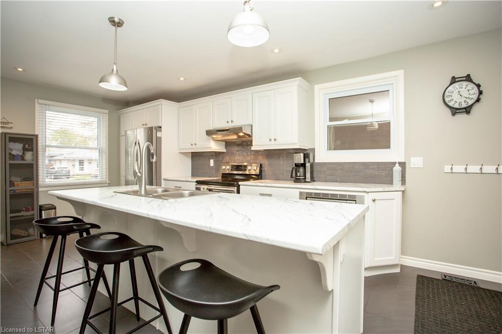 Westminster; 3 Bed + Den, 1.5 Bath Home - Image 14