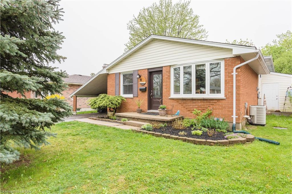 Westminster; 3 Bed + Den, 1.5 Bath Home