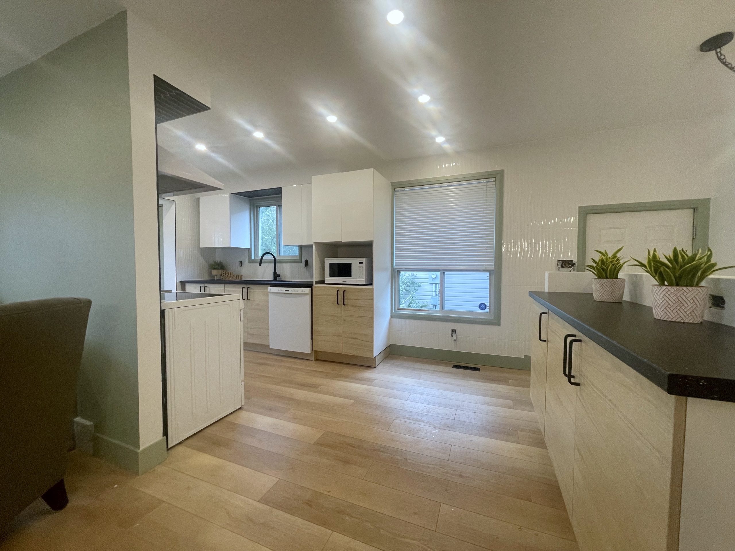 Fanshawe; Fleming Dr; 5 Bed, 2 Bath Home - Image 6