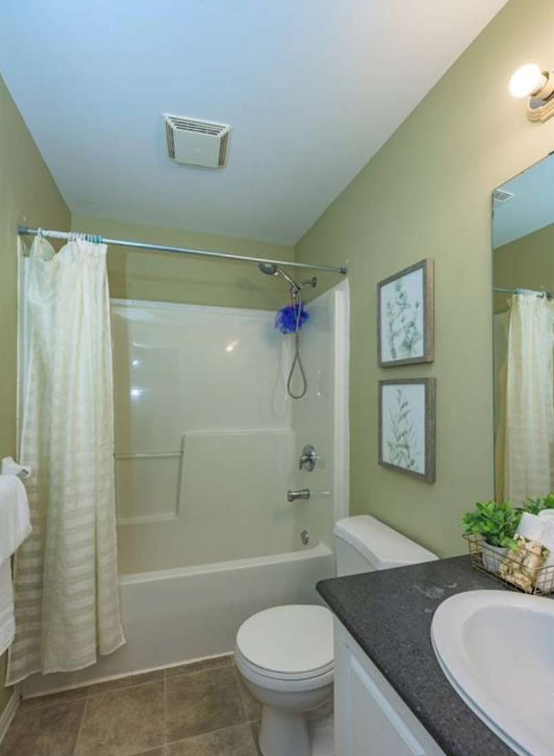 Stoney Creek; 4 Bed, 2 Bath Home - Image 17