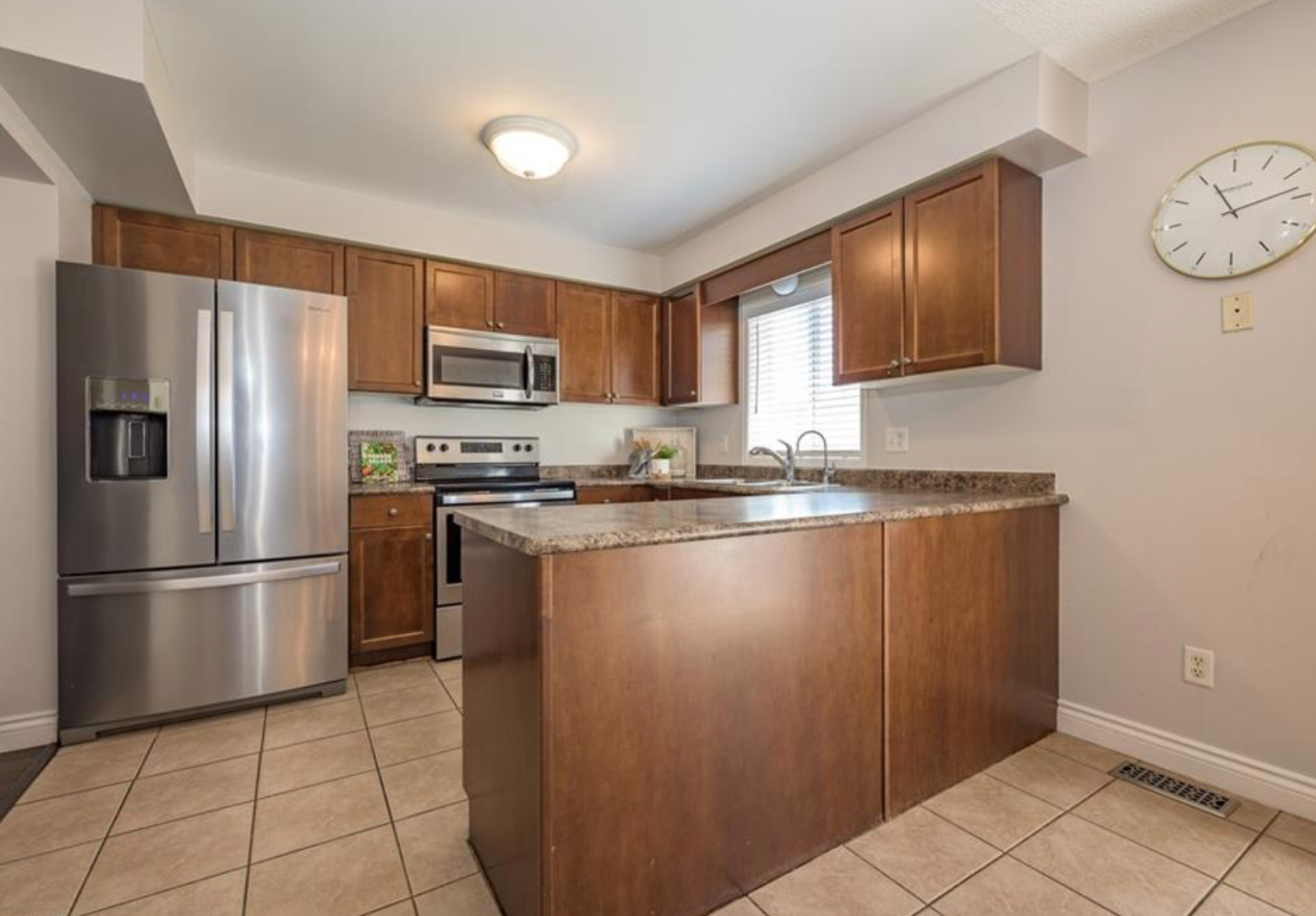 Stoney Creek; 4 Bed, 2 Bath Home - Image 9