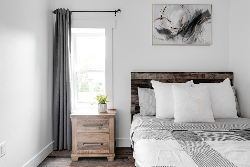 Old South: 2 Bedroom Century Apartment Unit 5 - Image 14