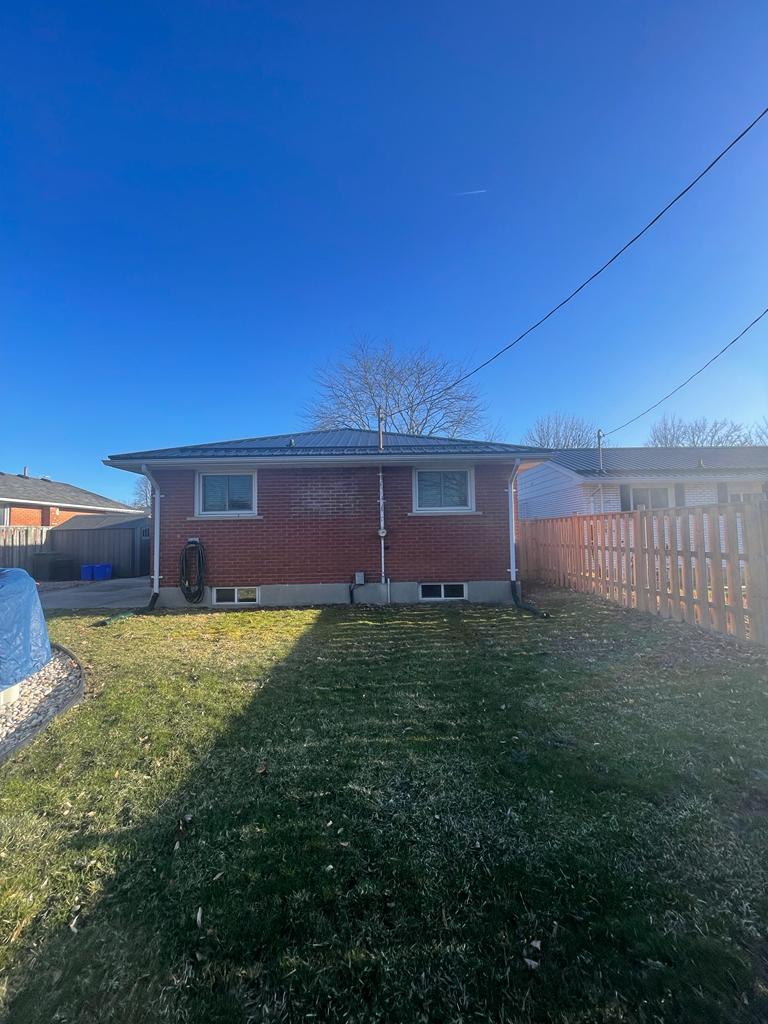 St. Thomas; 3 Bed + Den, 2 Bath Home - Image 23