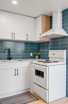 Old South: 1 Bedroom Century Apartment Unit 7