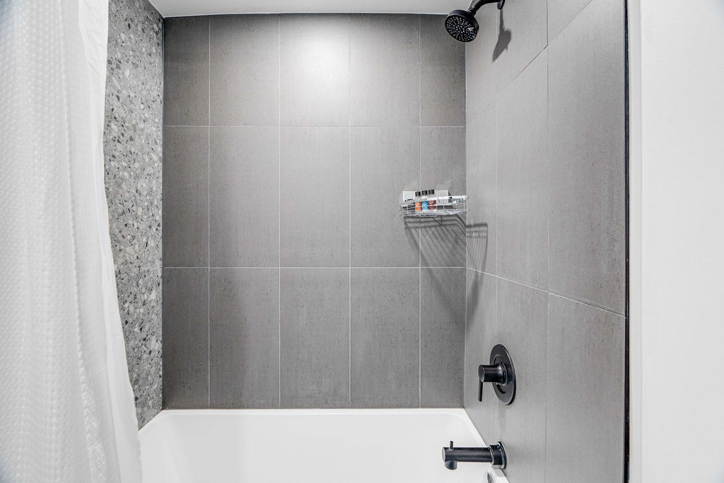 Old South: 1 Bedroom Century Apartment Unit 7 - Image 13