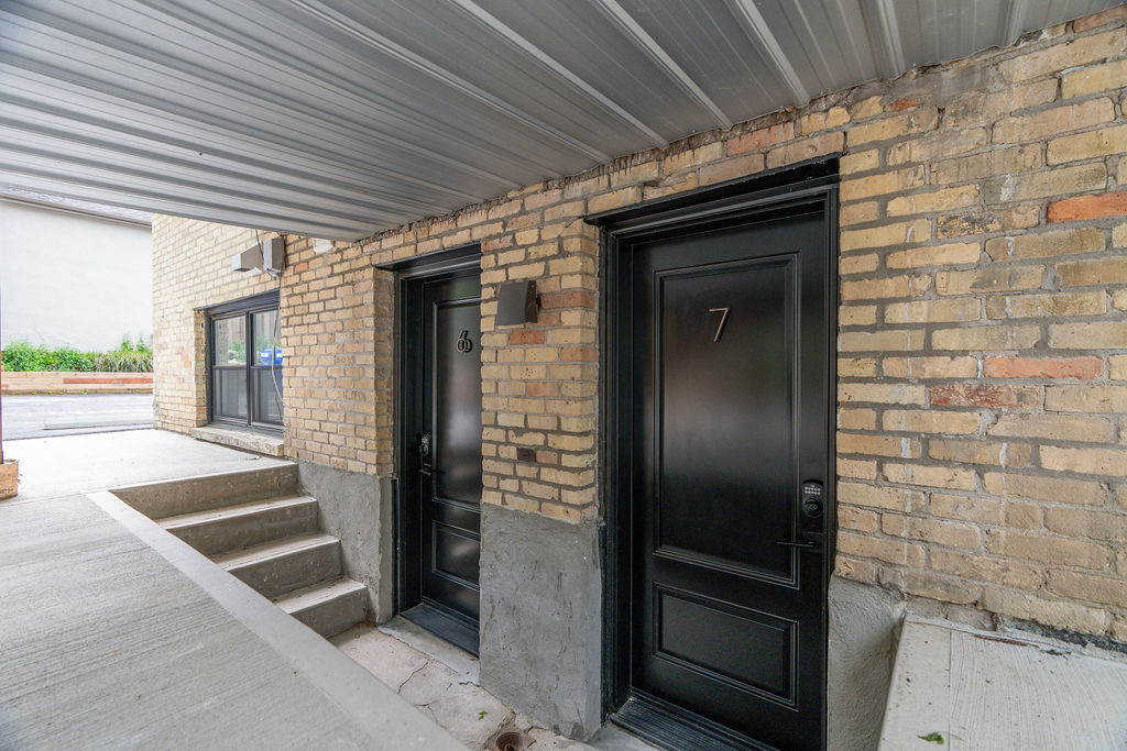 Old South: 1 Bedroom Century Apartment Unit 6 - Image 18