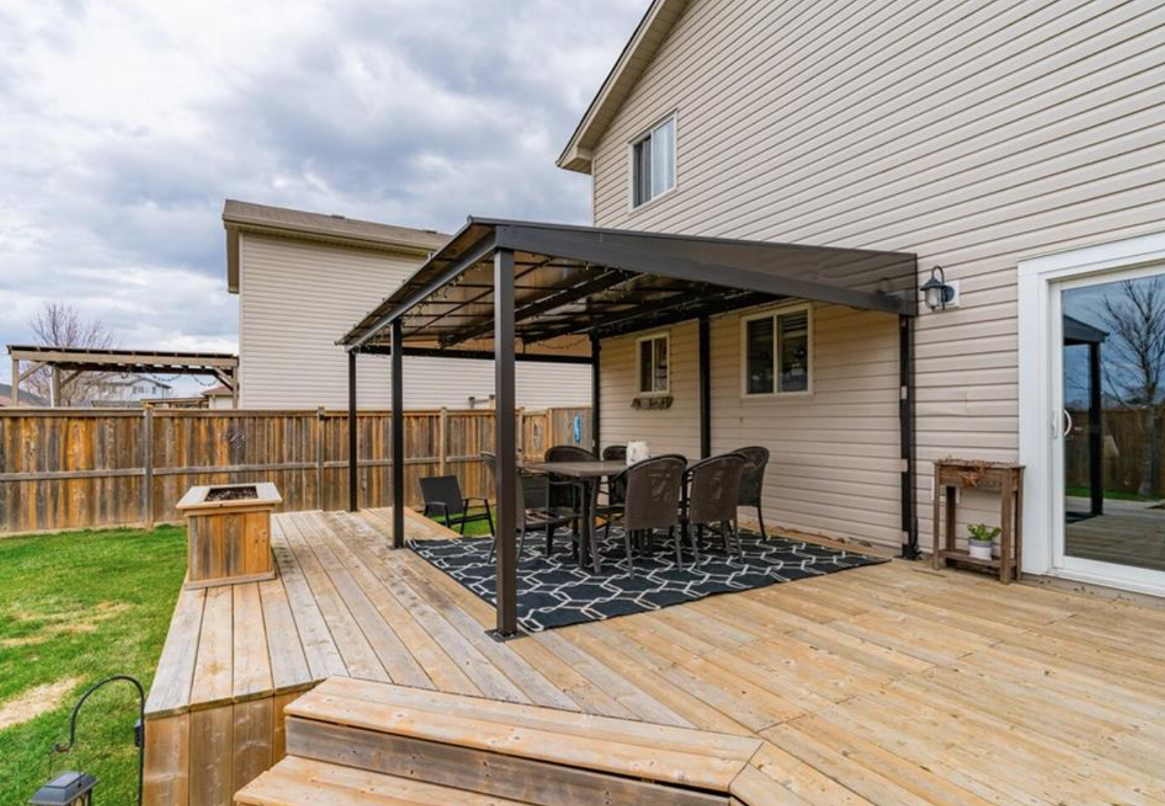 St. Thomas; 3 Bed, 2.5 Bath Home - Image 25