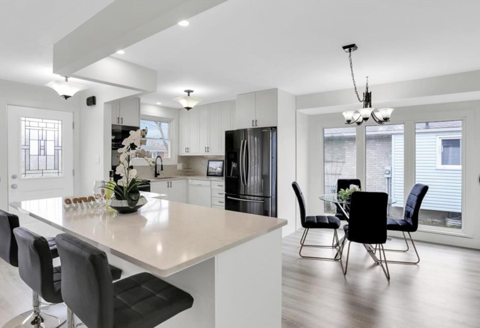 Westminster; 3 Bed + Den, 2 Bath Home - Image 2