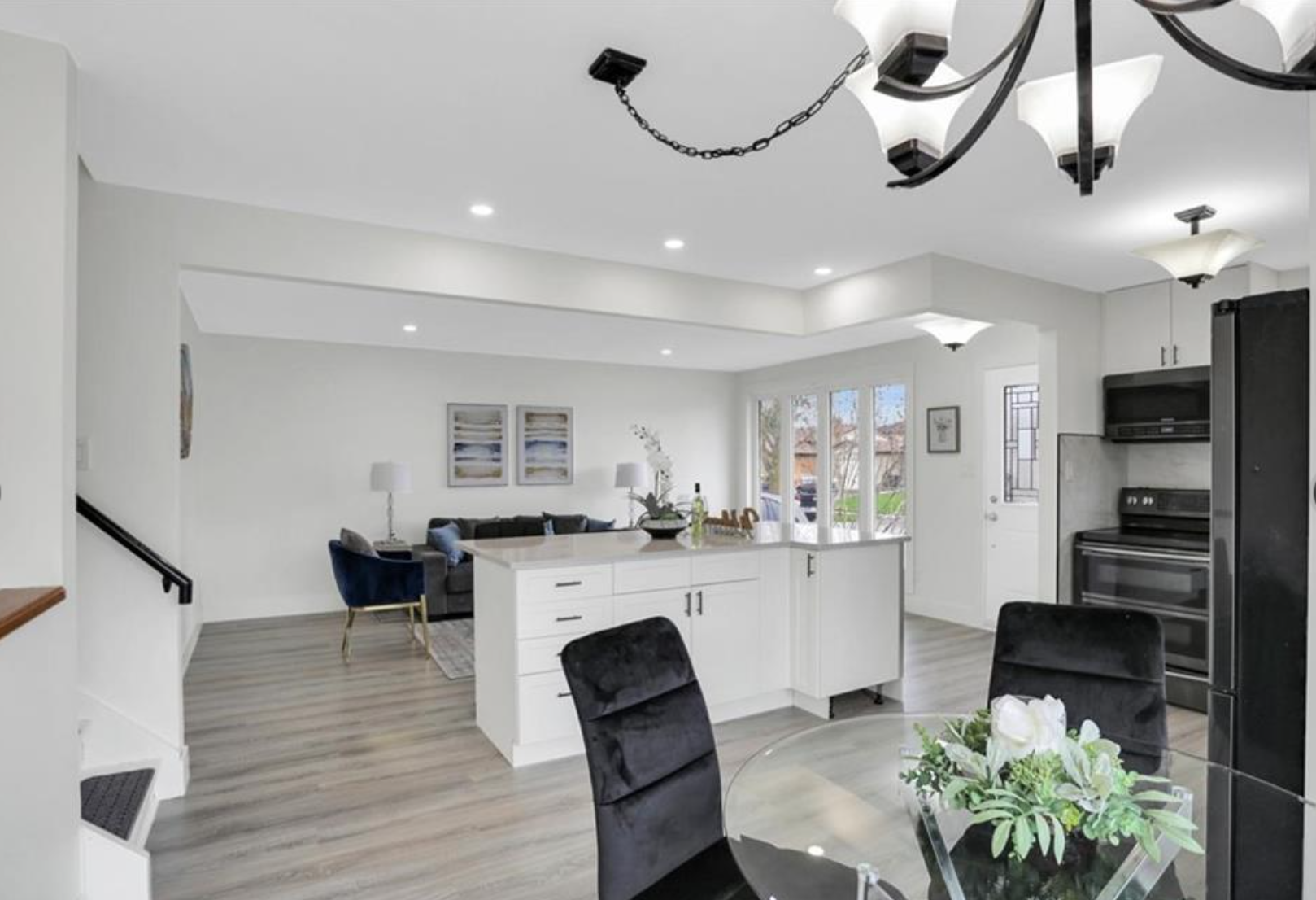 Westminster; 3 Bed + Den, 2 Bath Home - Image 7