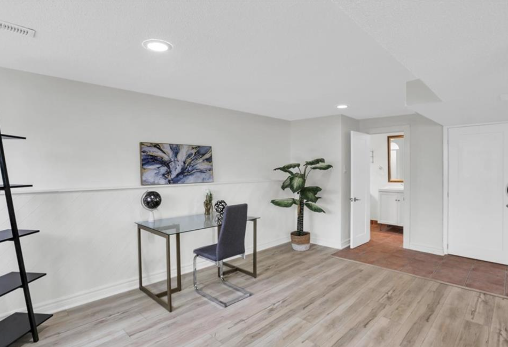 Westminster; 3 Bed + Den, 2 Bath Home - Image 27