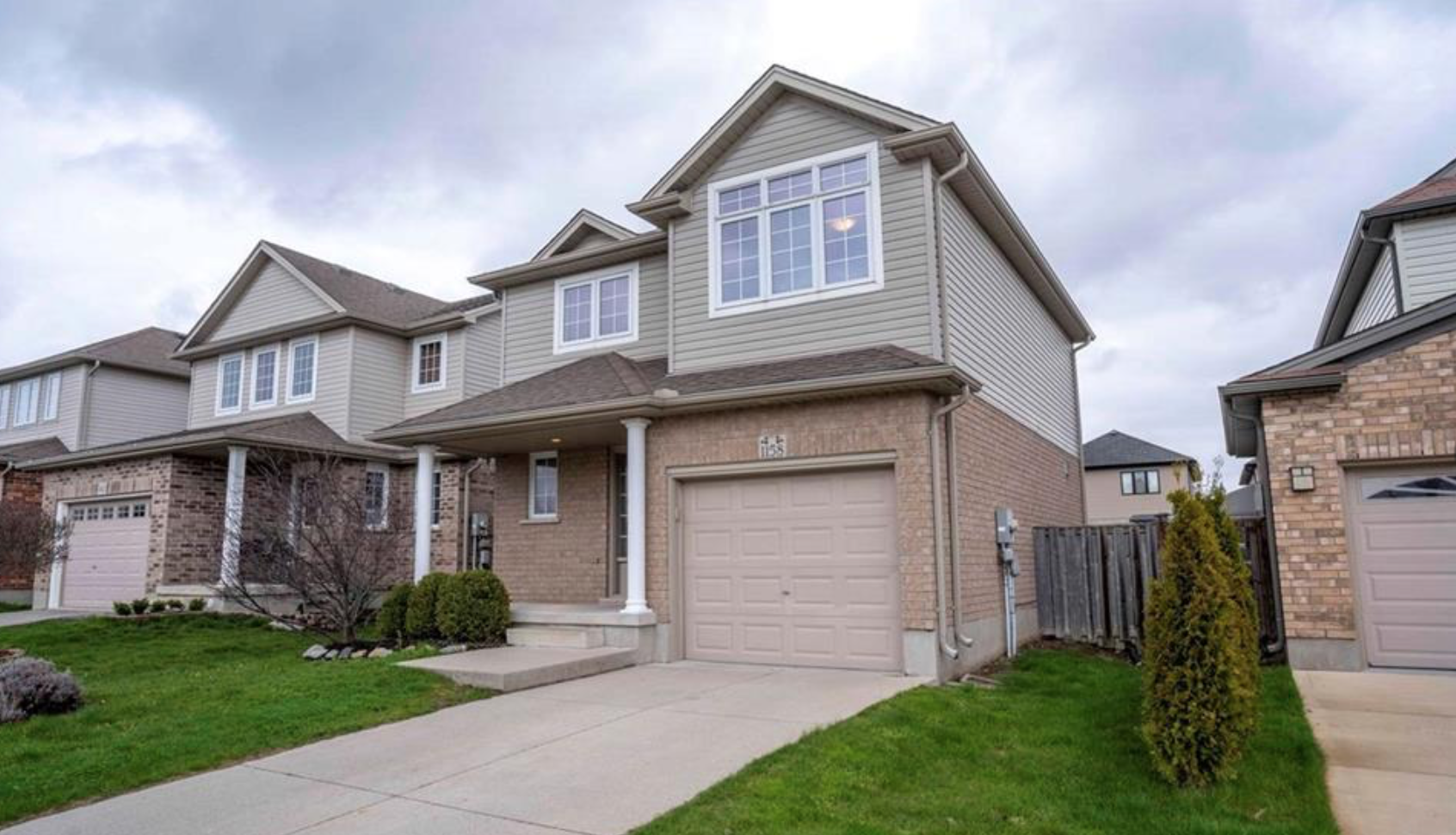 Oak Crossing; 3 Beds, 2.5 Baths Home - Image 2