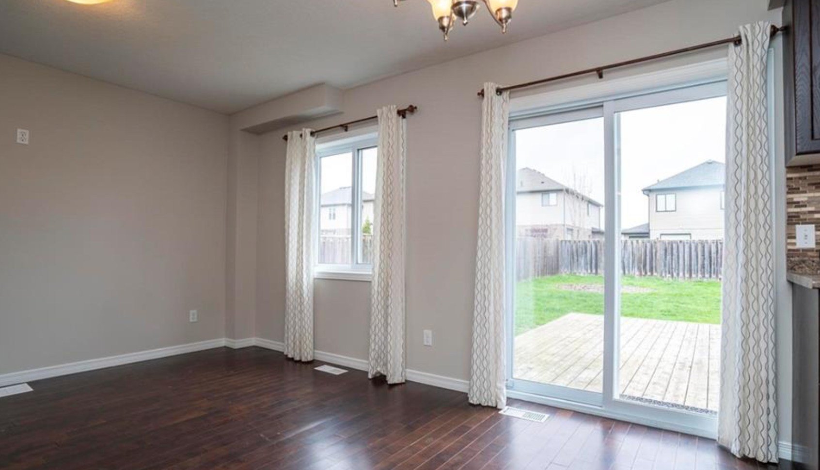 Oak Crossing; 3 Beds, 2.5 Baths Home - Image 7