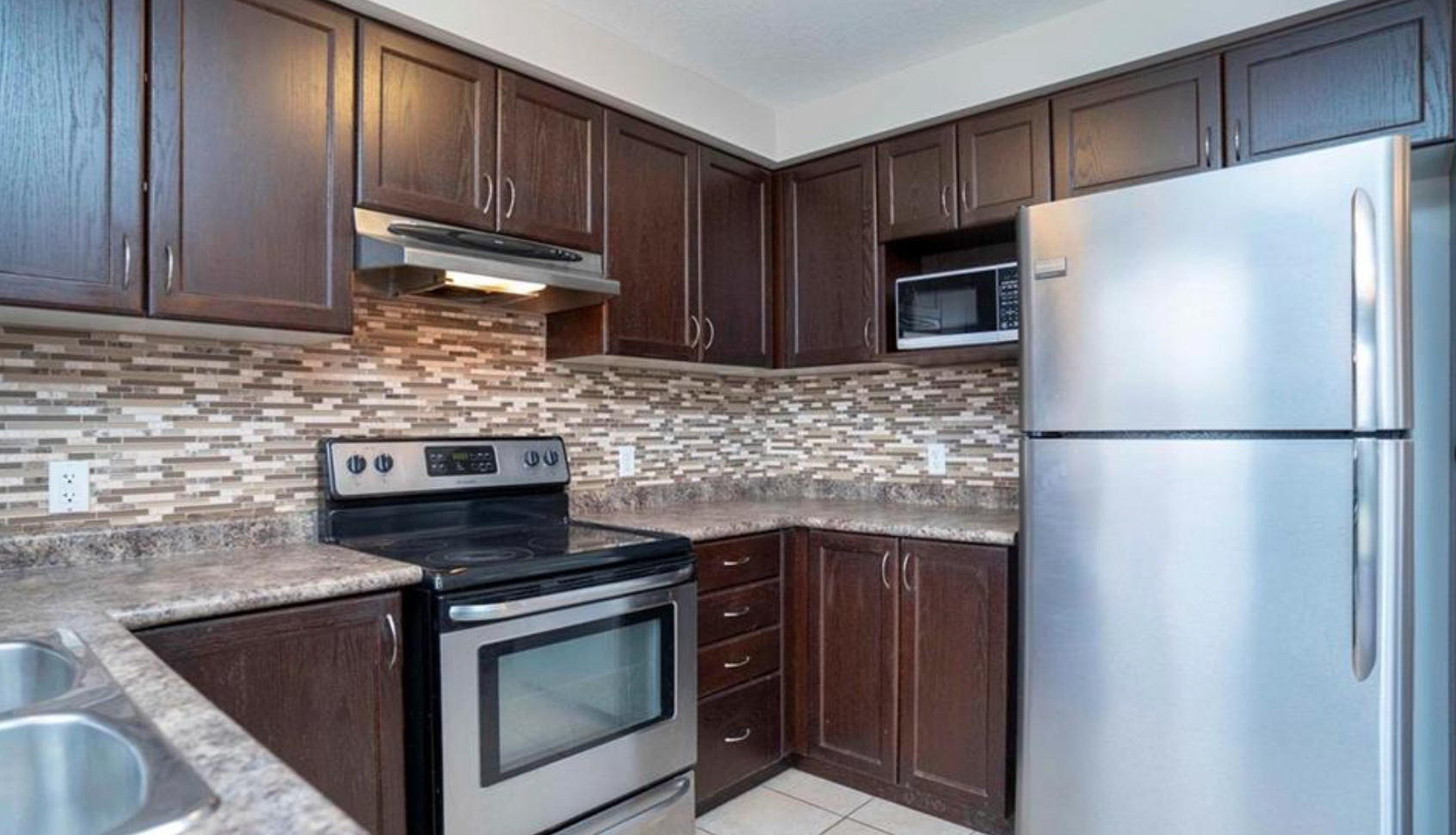 Oak Crossing; 3 Beds, 2.5 Baths Home - Image 10