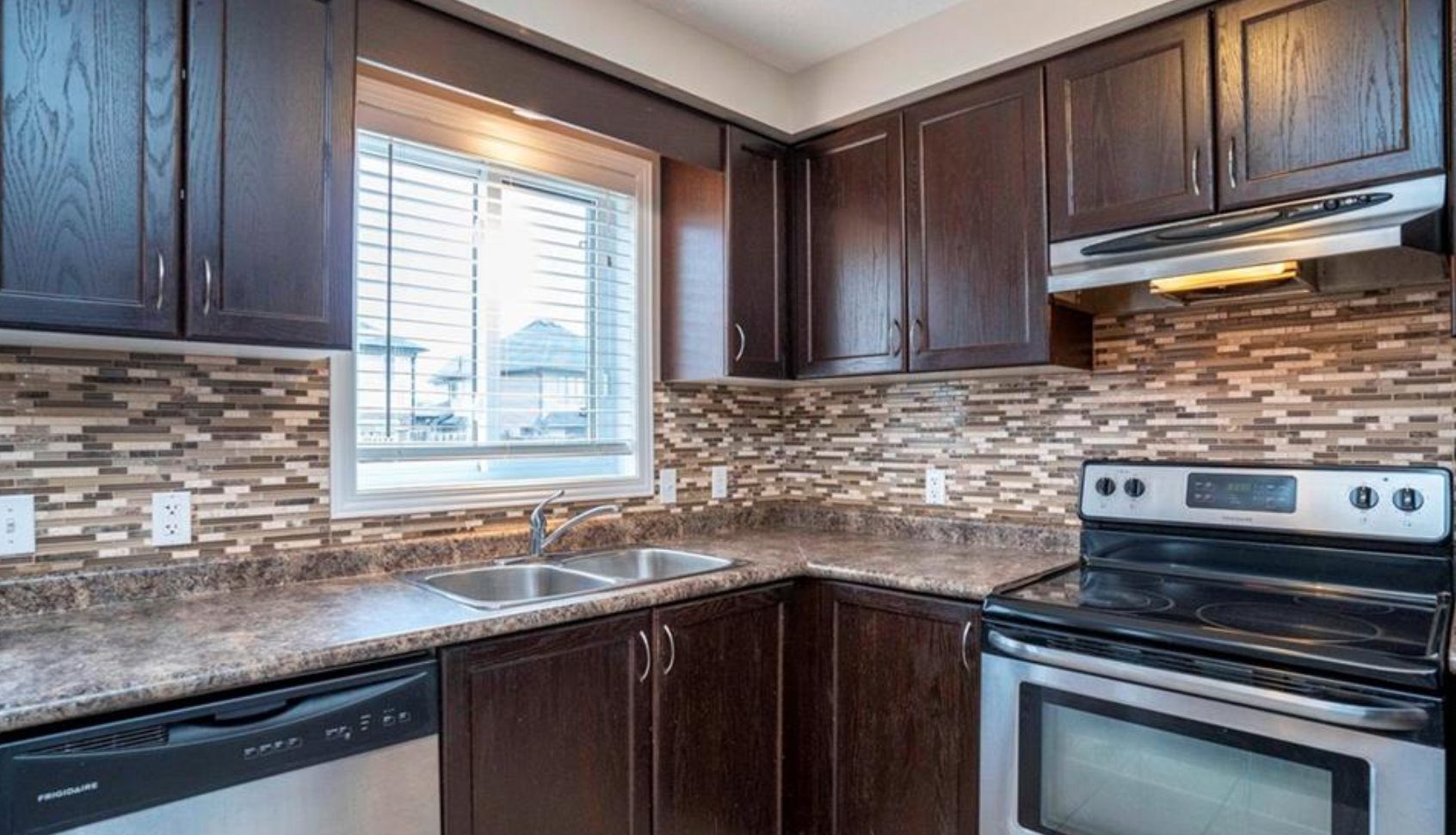 Oak Crossing; 3 Beds, 2.5 Baths Home - Image 11