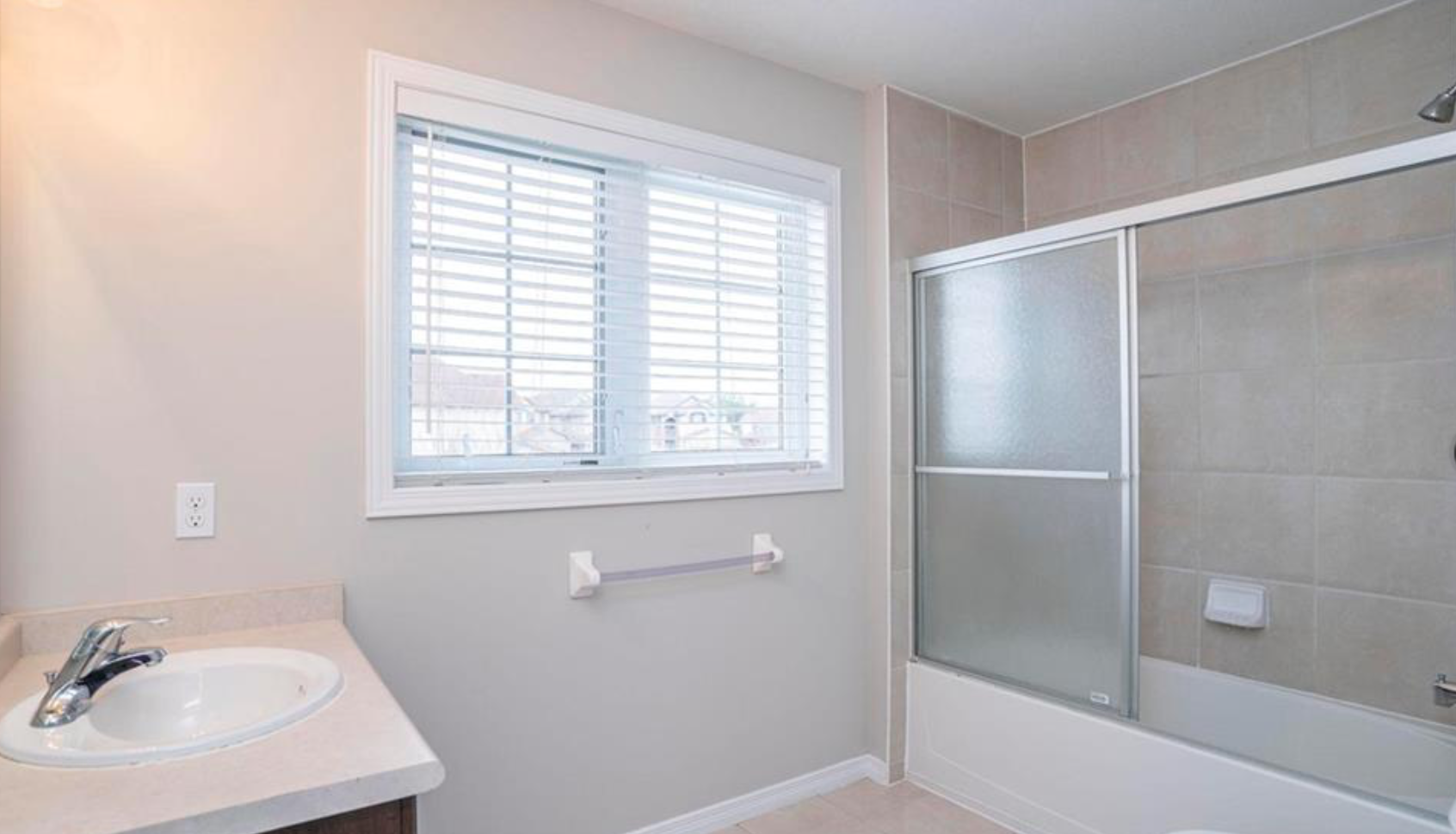 Oak Crossing; 3 Beds, 2.5 Baths Home - Image 24