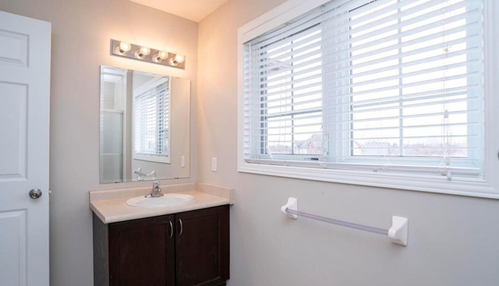 Oak Crossing; 3 Beds, 2.5 Baths Home - Image 23