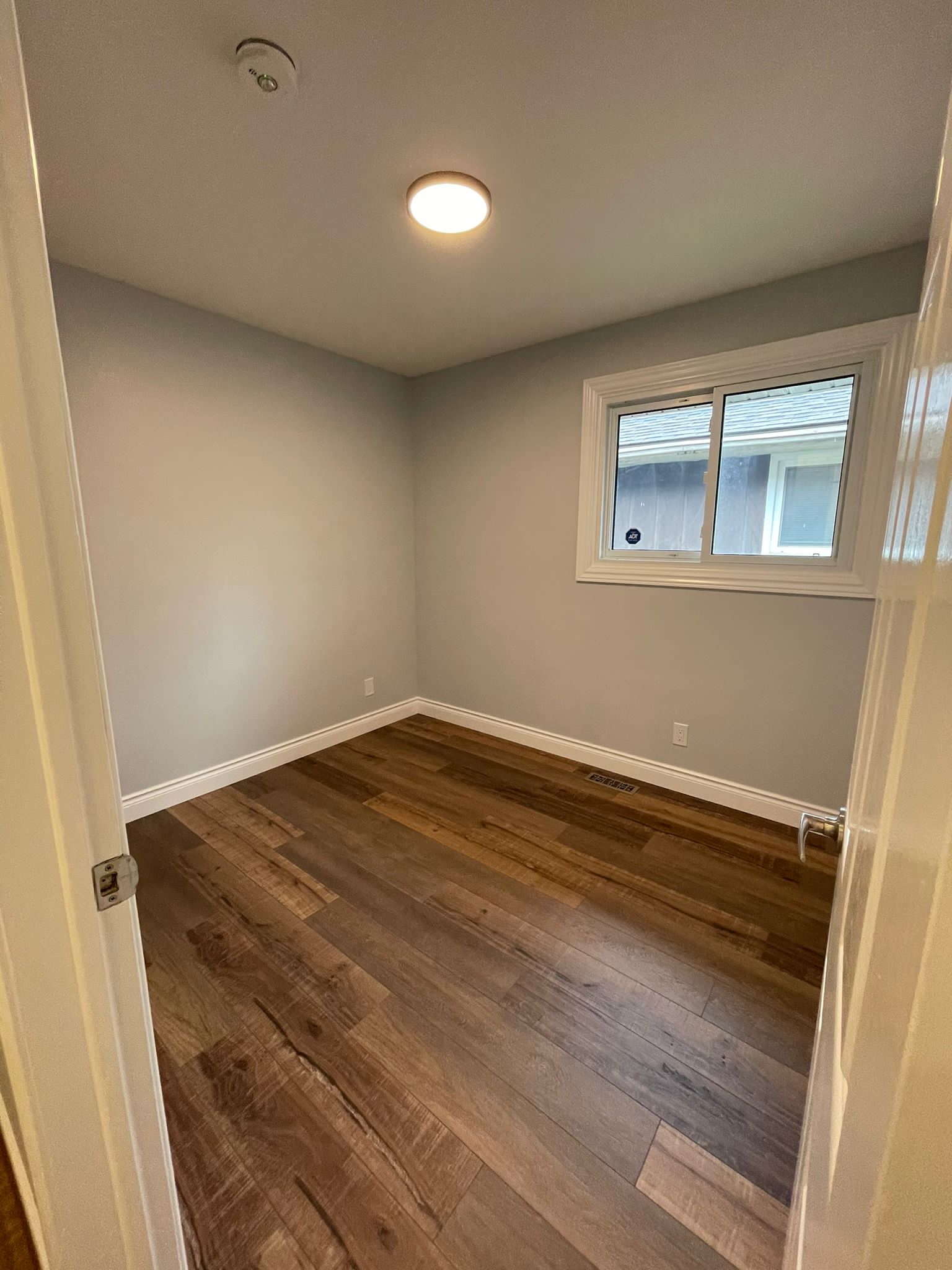 Westminster; 6 Bed, 2 Bath Home - Image 16