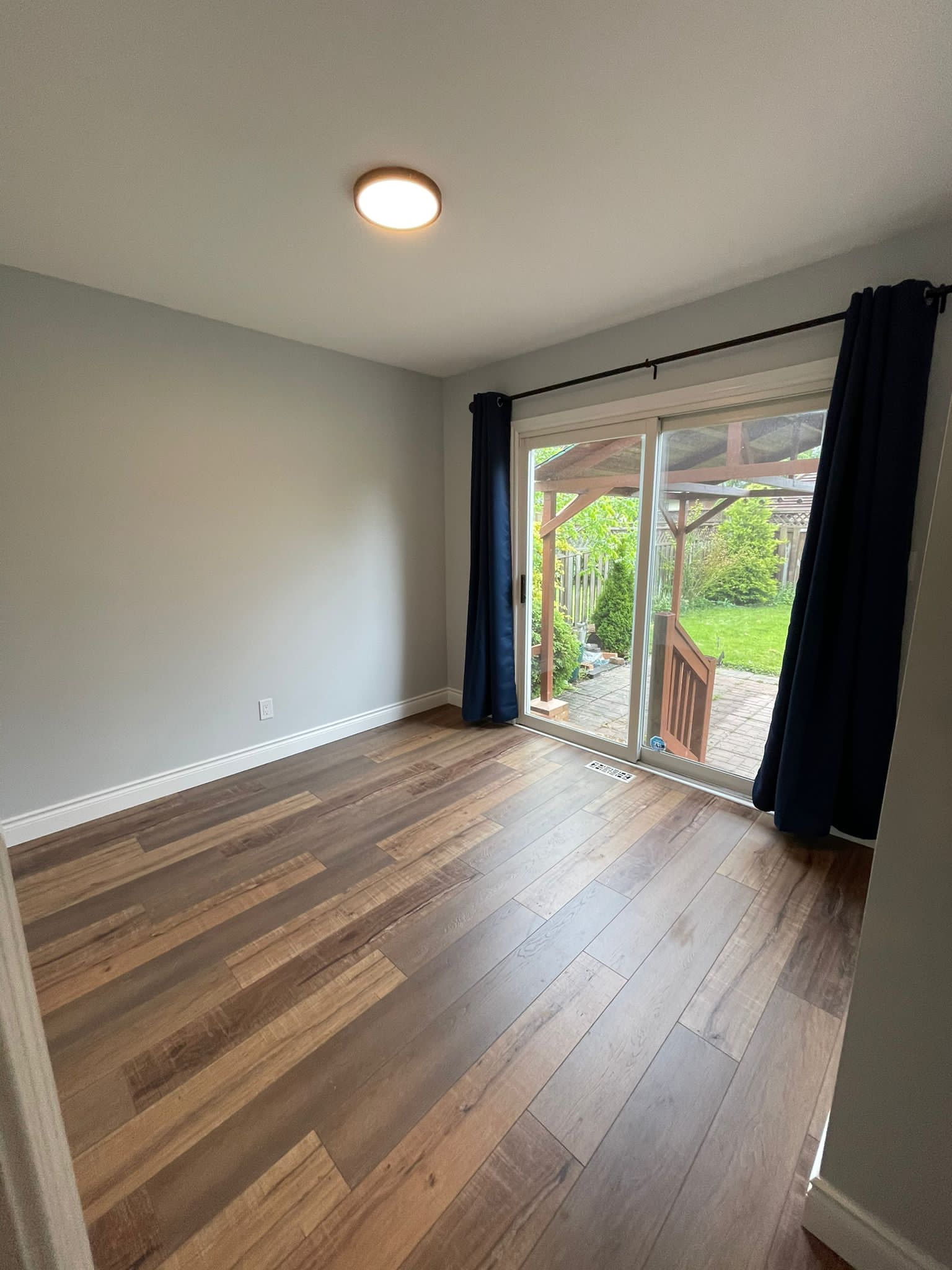 Westminster; 6 Bed, 2 Bath Home - Image 14