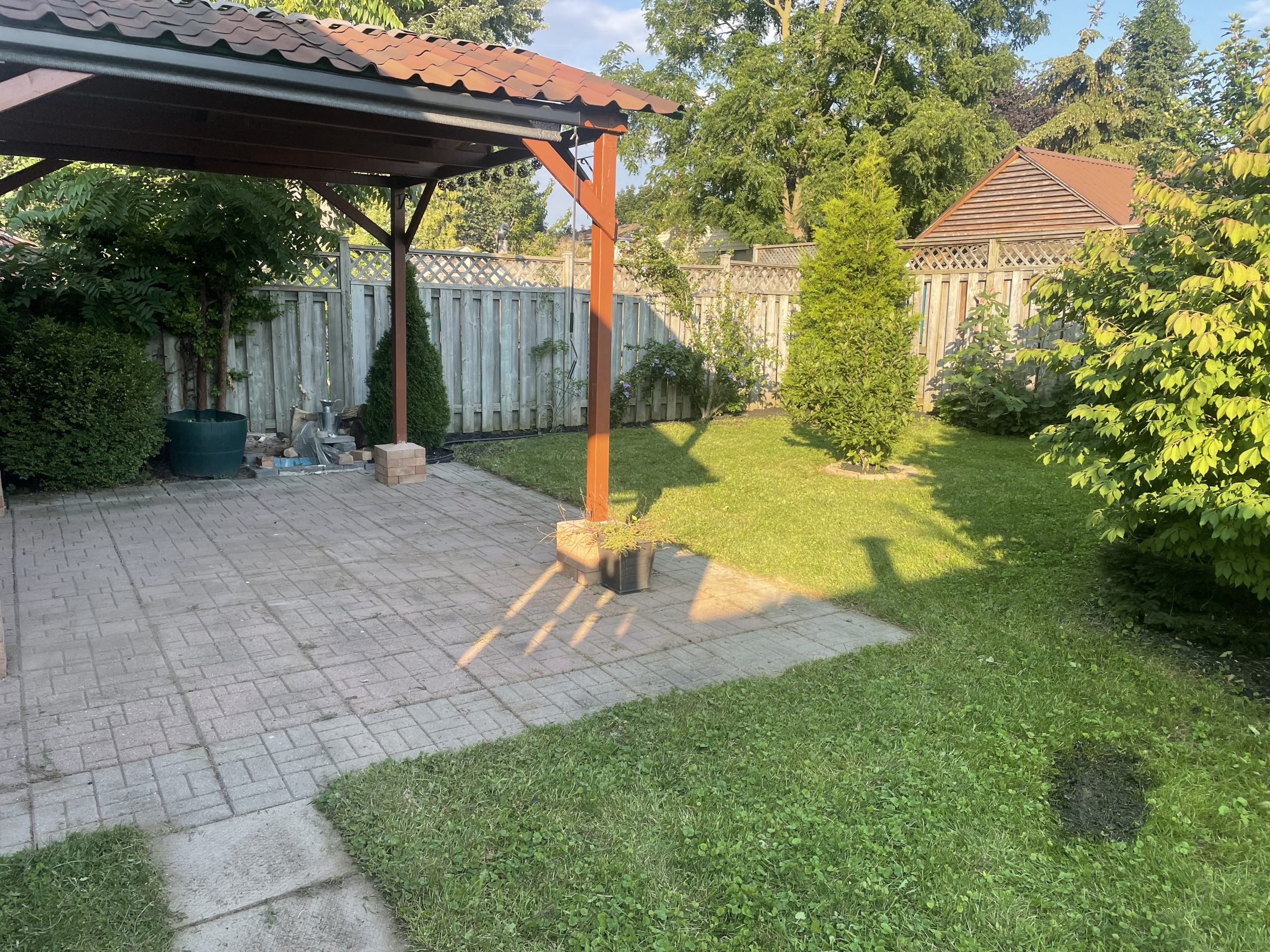 Westminster; 6 Bed, 2 Bath Home - Image 32