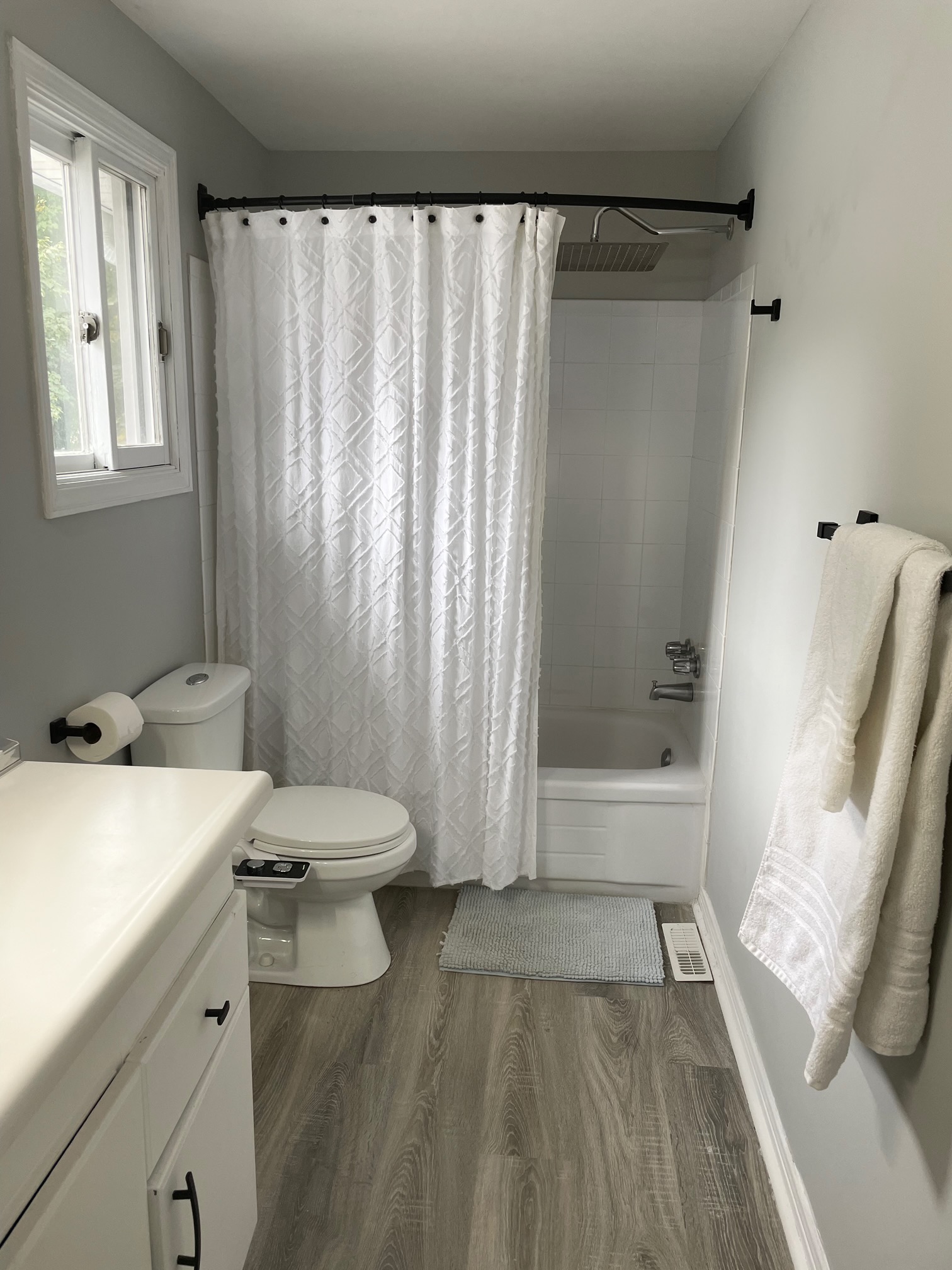 White Hills; 3 Bed, 1.5 Bath Home - Image 17