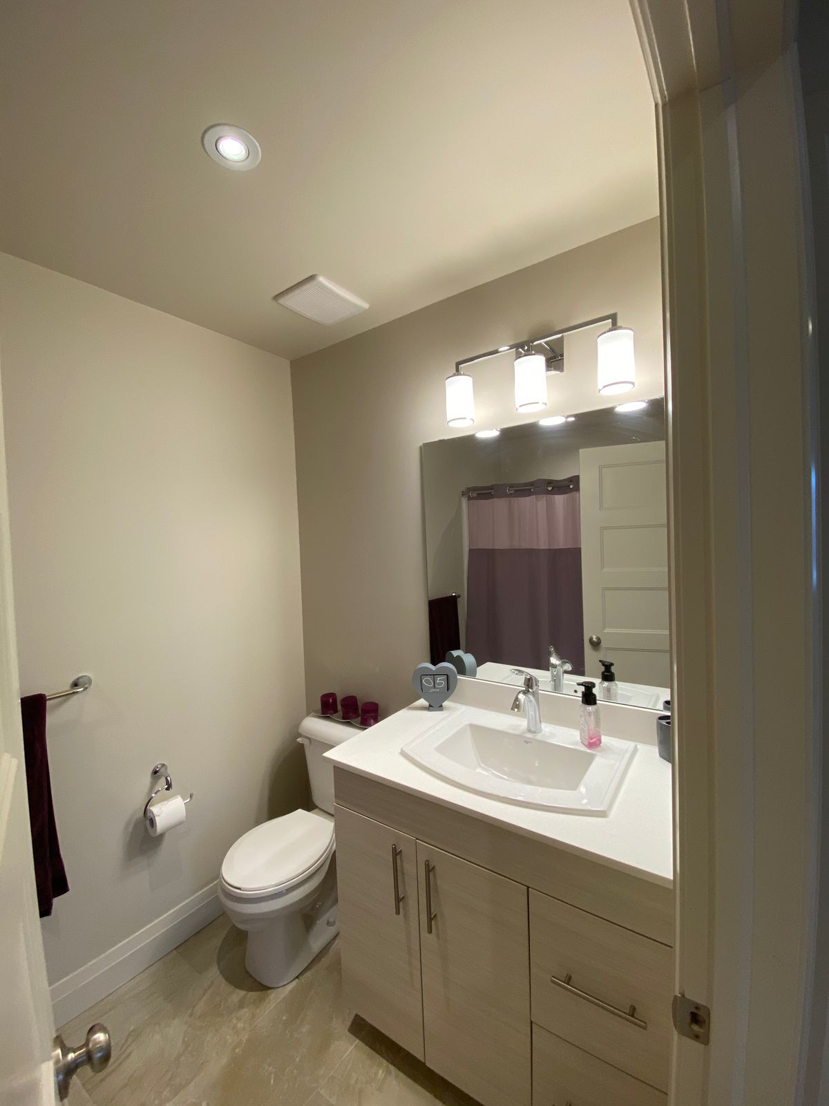 Westmount; 3 Bed, 2.5 Bath Townhome - Image 15
