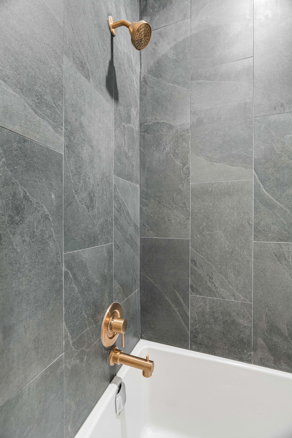 Old South: 2 Bedroom Century Apartment Unit 1 - Image 13