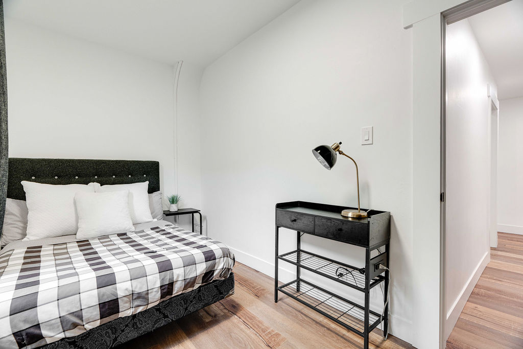 Old South: 2 Bedroom Century Apartment Unit 1 - Image 17