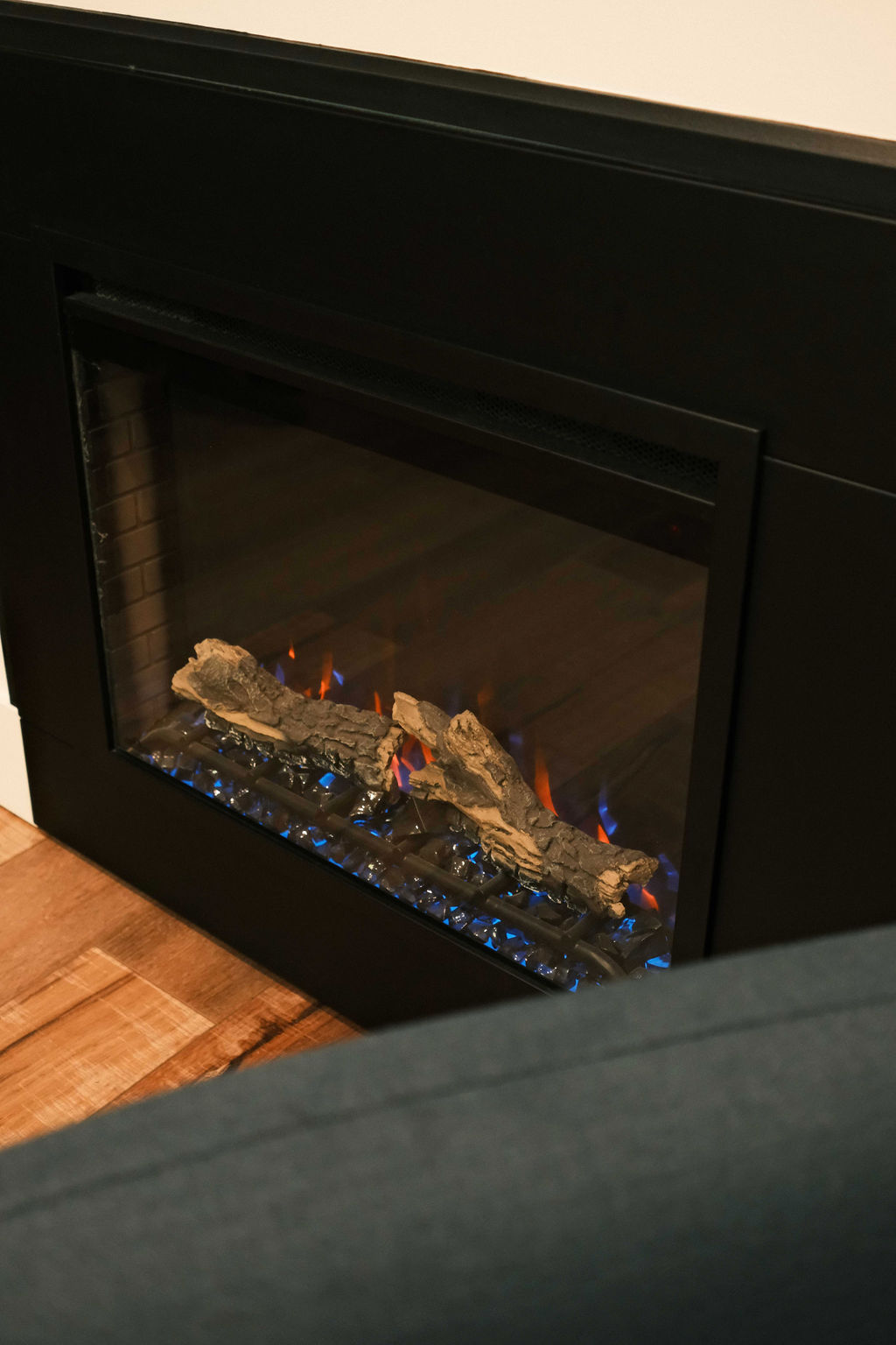 Old South: 2 Bedroom Century Apartment Unit 1 - Image 10