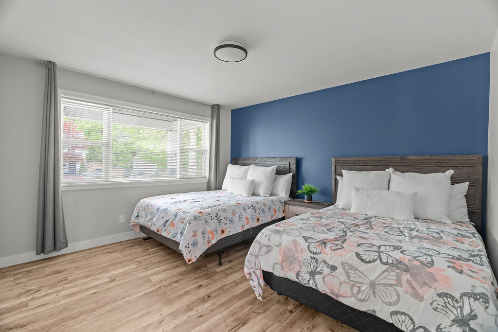 Byron-Springbank: 2 Bedroom Apartment Main Unit A - Image 11