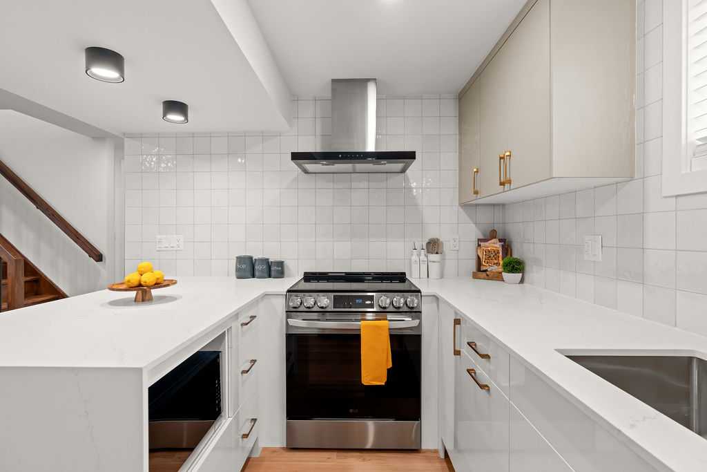 NEW Byron-Springbank: 1 Bedroom Apartment Lower Unit C - Image 6