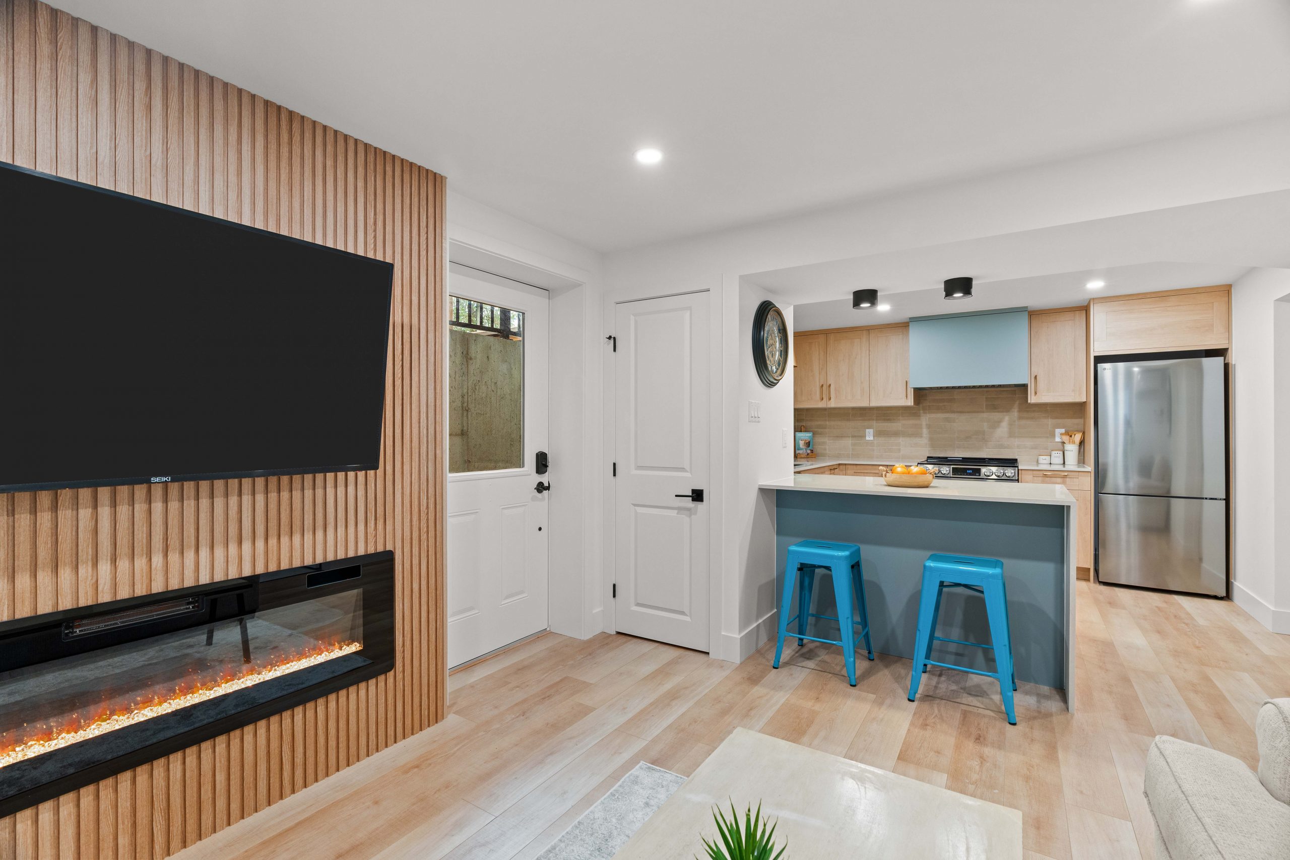 NEW Byron-Springbank: 1 Bedroom Apartment Lower Unit D - Image 2